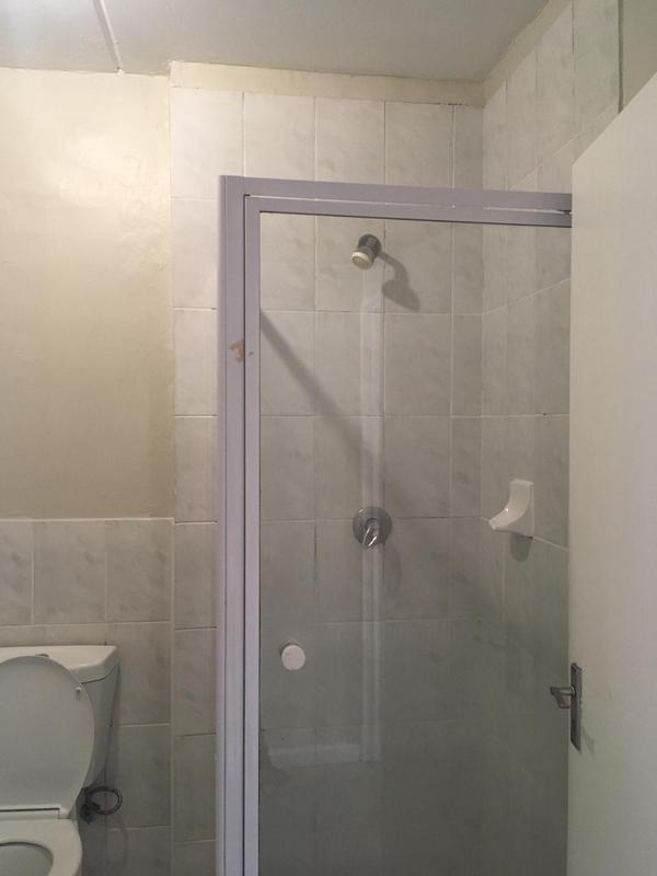 To Let 2 Bedroom Property for Rent in Goodwood Central Western Cape